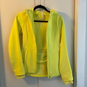 Lululemon Jacket size 4 NEW